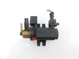 Opel Astra H Valve vacuum 