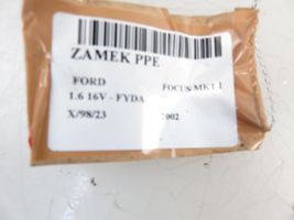 Ford Focus Zamek drzwi przednich 