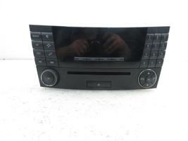 Mercedes-Benz E AMG W211 Radio/CD/DVD/GPS-pääyksikkö 