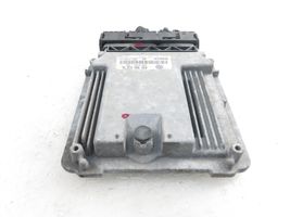 Volkswagen Touran I Calculateur moteur ECU 0281011450