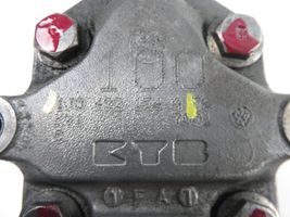 Volkswagen Golf IV Power steering pump 