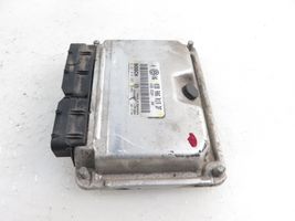 Volkswagen Bora Sterownik / Moduł ECU 0281010497