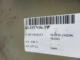 Chevrolet Matiz Błotnik przedni 