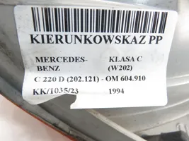 Mercedes-Benz C AMG W202 Indicatore di direzione anteriore 