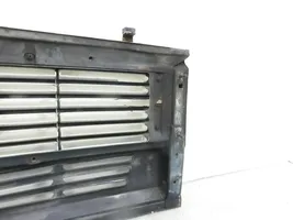 Mercedes-Benz T2 Grille de calandre avant 