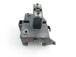 Volkswagen Phaeton Power steering pump mounting bracket 