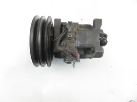Mazda Premacy Ilmastointilaitteen kompressorin pumppu (A/C) 