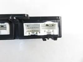 Mazda 5 Module confort 