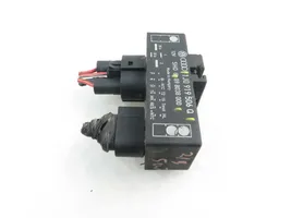 Volkswagen Polo III 6N 6N2 6NF Coolant fan relay 898038000