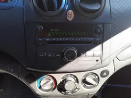 Chevrolet Aveo Radio/CD/DVD/GPS-pääyksikkö 