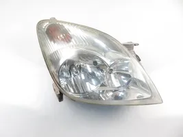 Toyota Corolla Verso E121 Lampa przednia 