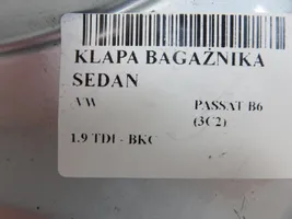 Volkswagen PASSAT B6 Takaluukun/tavaratilan kansi 