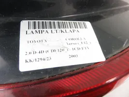 Toyota Corolla Verso E121 Lampa tylna 