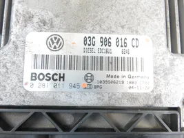 Volkswagen Touran I Calculateur moteur ECU 0281011945