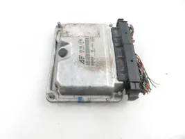 Ford Galaxy Calculateur moteur ECU 0281011821