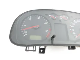 Volkswagen Bora Speedometer (instrument cluster) 0263611050