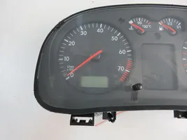 Volkswagen Golf IV Compteur de vitesse tableau de bord 110080076002