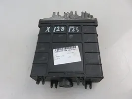 Volkswagen Golf III Calculateur moteur ECU 0281001343