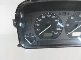 Volkswagen Golf III Speedometer (instrument cluster) 