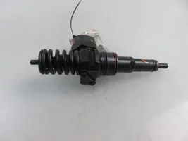 Volkswagen PASSAT B5 Inyector de combustible 0414720007