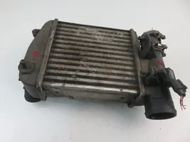 Audi A6 S6 C6 4F Chłodnica powietrza doładowującego / Intercooler 