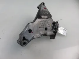 Volkswagen Golf Plus Engine mounting bracket 