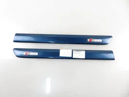 Audi A4 S4 B7 8E 8H Rivestimento portiera posteriore (modanatura) 8H0853983