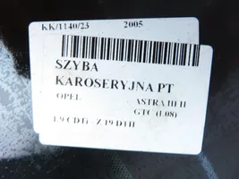 Opel Astra H Szyba karoseryjna tylna 