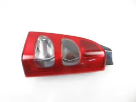 Suzuki Wagon R+ Aizmugurējais lukturis virsbūvē 