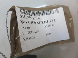 Audi A3 S3 8L Silniczek wycieraczki szyby tylnej 