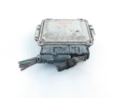 Opel Astra H Sterownik / Moduł ECU 0281011668