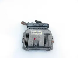 Opel Astra H Engine control unit/module 0281011668