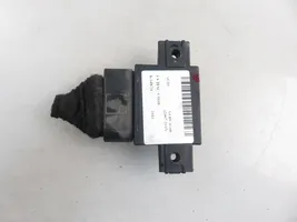 Audi A4 S4 B8 8K Polttoaineen ruiskutuspumpun ohjainlaite/moduuli 