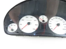 Peugeot 607 Compteur de vitesse tableau de bord 110008883020