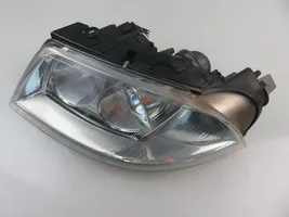 Volkswagen PASSAT B5.5 Lampa przednia 