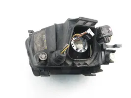 Audi A4 S4 B5 8D Lampa przednia 