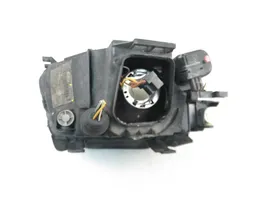 Audi A4 S4 B5 8D Lampa przednia 