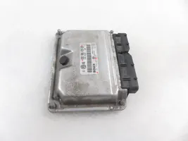 Volkswagen Golf IV Engine control unit/module 0281010497