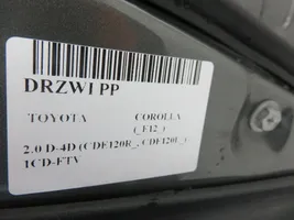 Toyota Corolla E120 E130 Drzwi przednie 