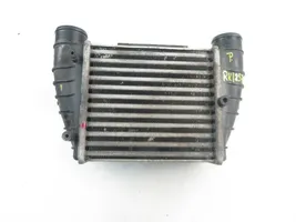 Audi A4 S4 B7 8E 8H Chłodnica powietrza doładowującego / Intercooler 