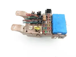 Toyota Corolla E120 E130 Module de contrôle carrosserie centrale 8198005040