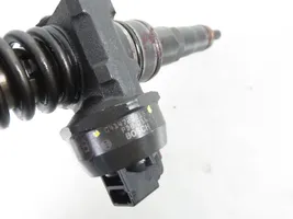 Volkswagen PASSAT B5.5 Injecteur de carburant 0414720215