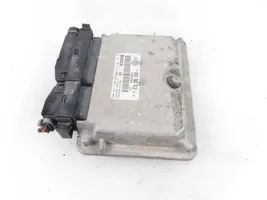 Volkswagen Golf IV Sterownik / Moduł ECU 0281001613