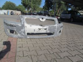 Toyota Avensis T250 Zderzak przedni 5211905170