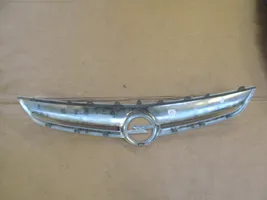 Opel Corsa D Atrapa chłodnicy / Grill 13286001