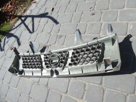 Nissan Navara D22 Grille calandre supérieure de pare-chocs avant 