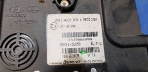 KIA Sorento Centrālās atslēgas vadības bloks 954113E850