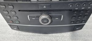 Mercedes-Benz C W204 Panel / Radioodtwarzacz CD/DVD/GPS A2048705696