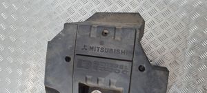 Mitsubishi Pajero Copri motore (rivestimento) 