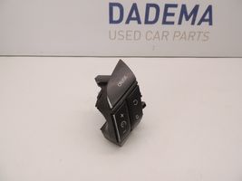 Volvo S60 Pulsanti/interruttori sul volante 8622524